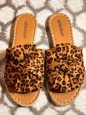 Olivia Miller Leopard Knot Slide Sandals - Tan/Black